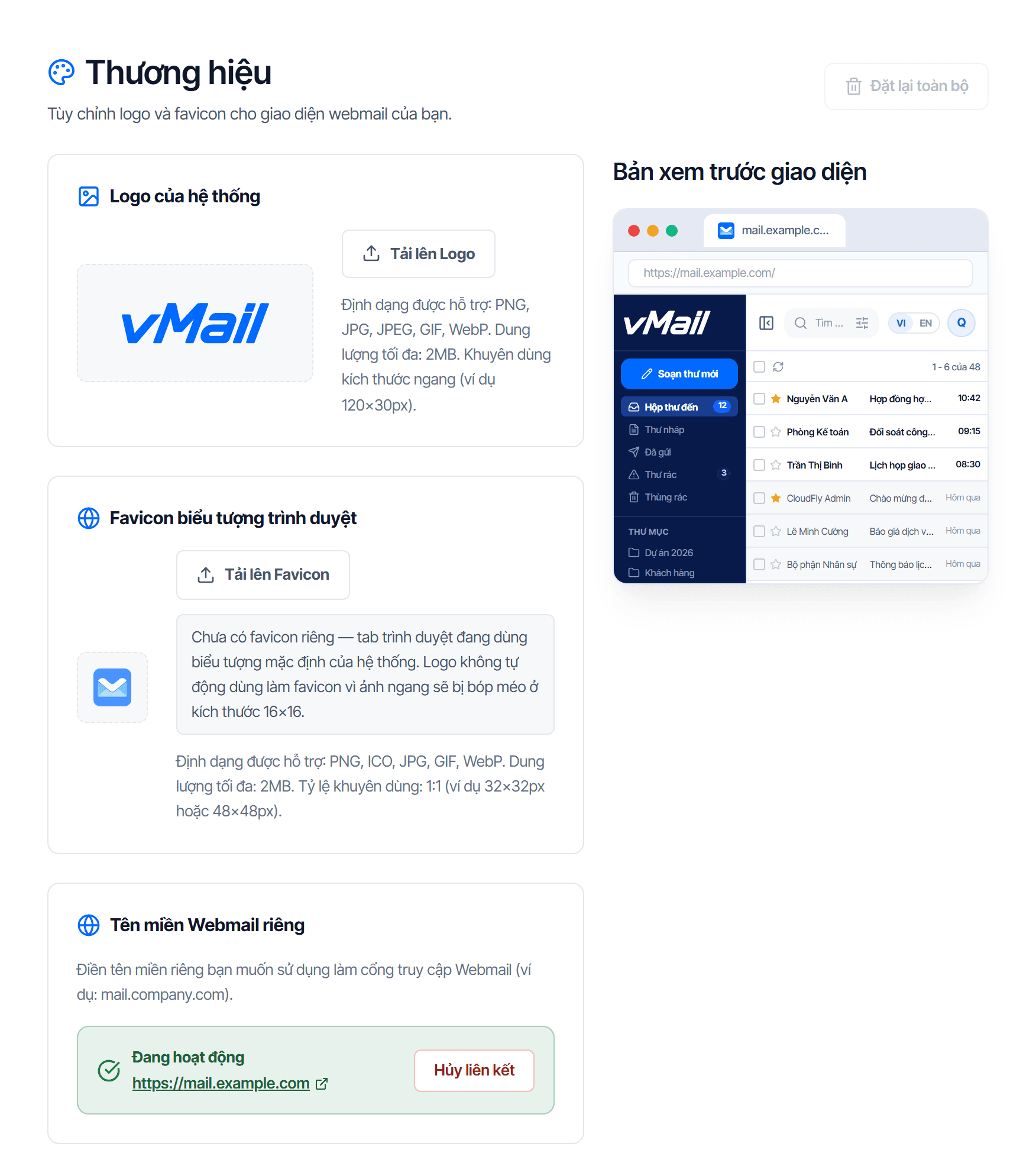 Trang Thương hiệu: khối Logo của hệ thống đang hiện logo mặc định kèm nút Tải lên Logo, khối Favicon biểu tượng trình duyệt, khối Tên miền Webmail riêng đang ở trạng thái Đang hoạt động kèm nút Hủy liên kết