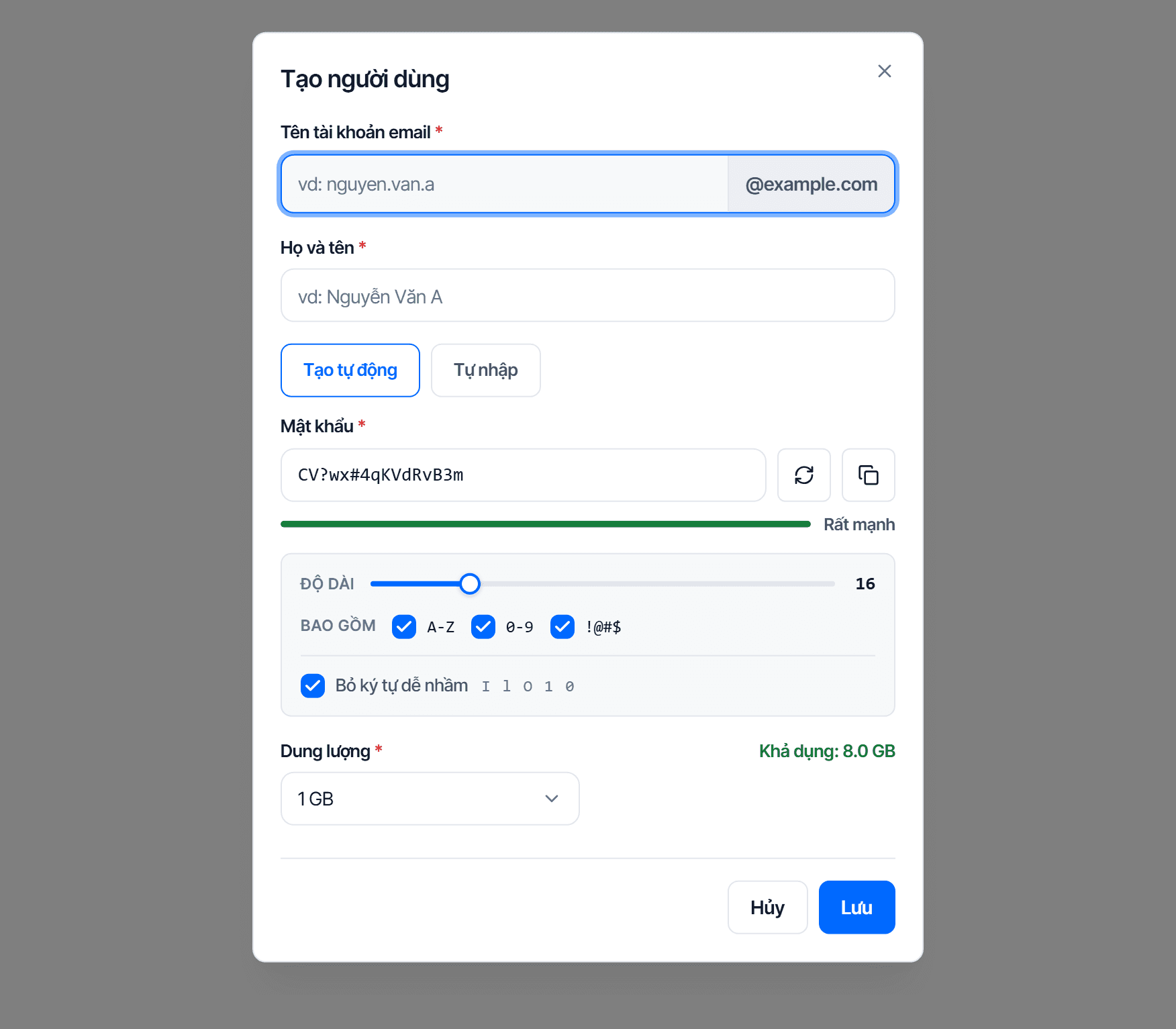 Hộp thoại Tạo người dùng: ô Tên tài khoản email có phần đuôi @example.com cố định bên phải, các ô Họ và tên, Mật khẩu tối thiểu 8 ký tự, Xác nhận mật khẩu, và ô Dung lượng dạng danh sách chọn kèm dòng chữ xanh Khả dụng 6.0 GB ở góc phải